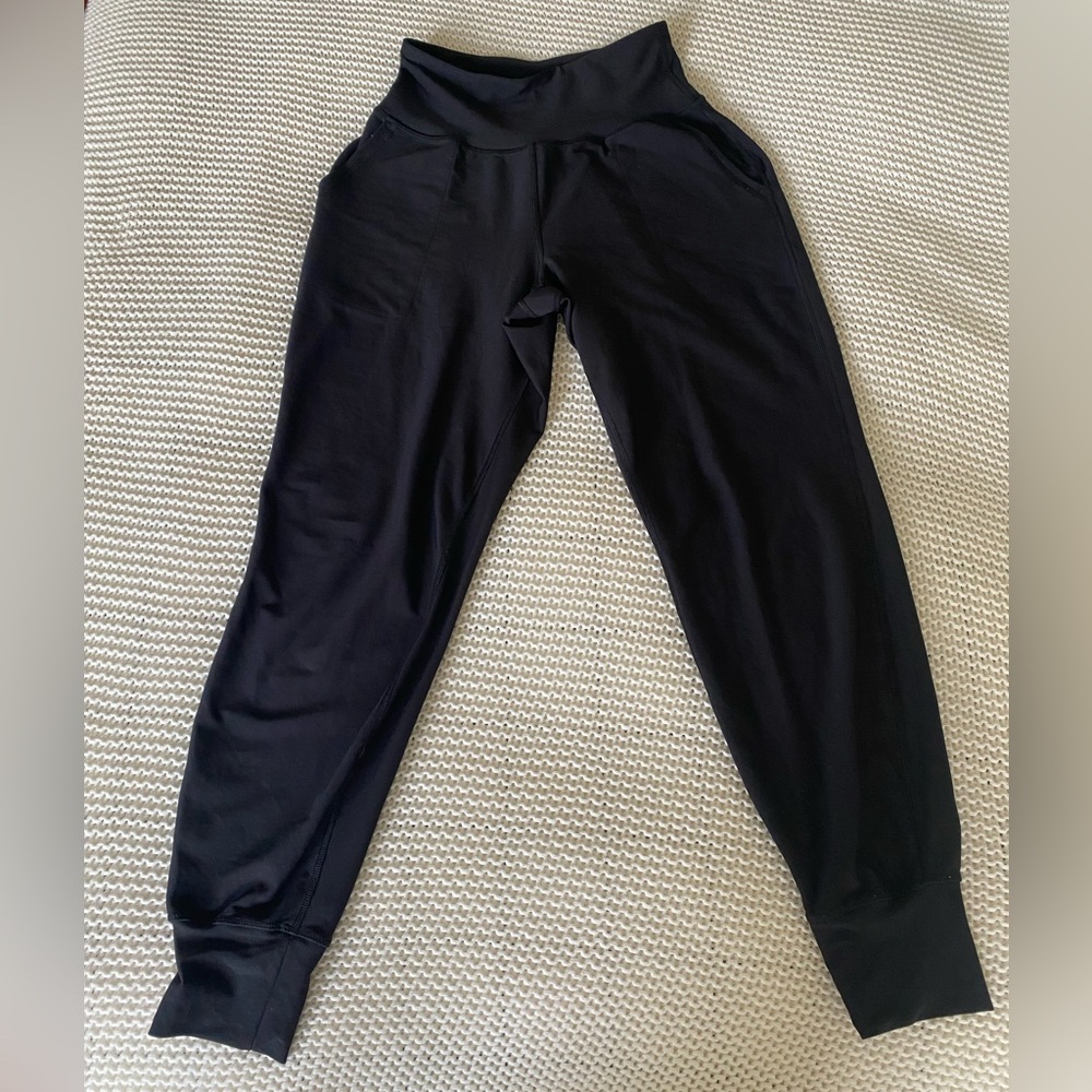 Old Navy High-Rise Jogger - Picture 1 of 3